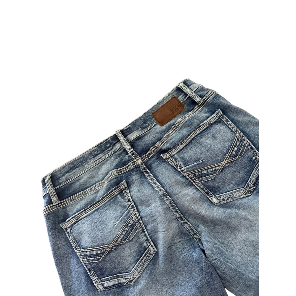 BKE Jake Bootleg Mens Jeans 36R Medium Wash Blue Denim Bootcut Whiskered Buckle - Picture 4 of 4